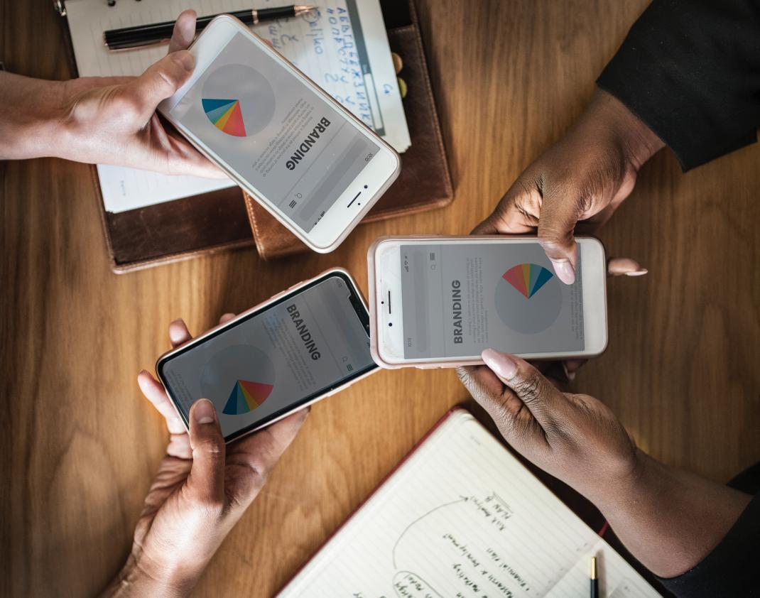 Peer-to-peer vs Host Card Emulation : what are the differences ? 